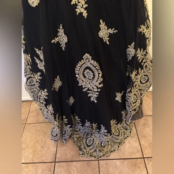 Abby Paris Formal Dress By Lucci Lu - Picture 12 of 15